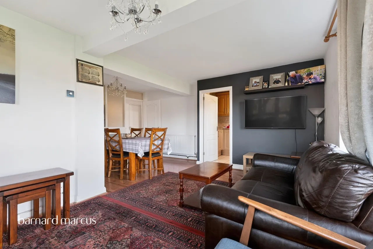 Blackbush Close, Sutton, photo 3