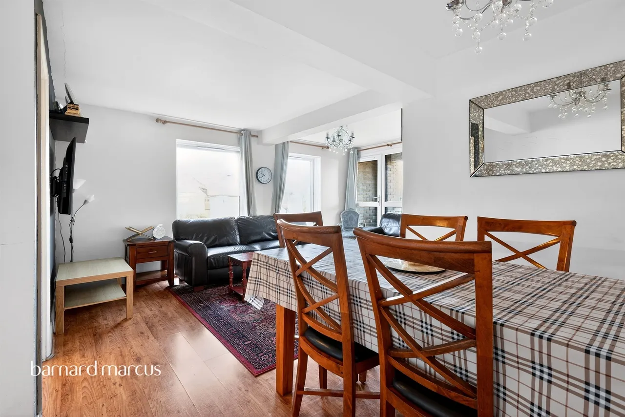 Blackbush Close, Sutton, photo 4