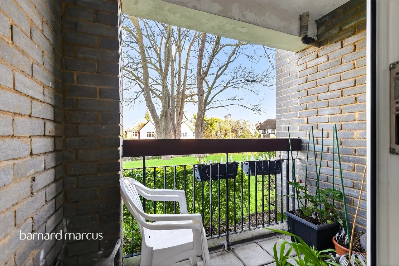 Blackbush Close, Sutton, photo 11