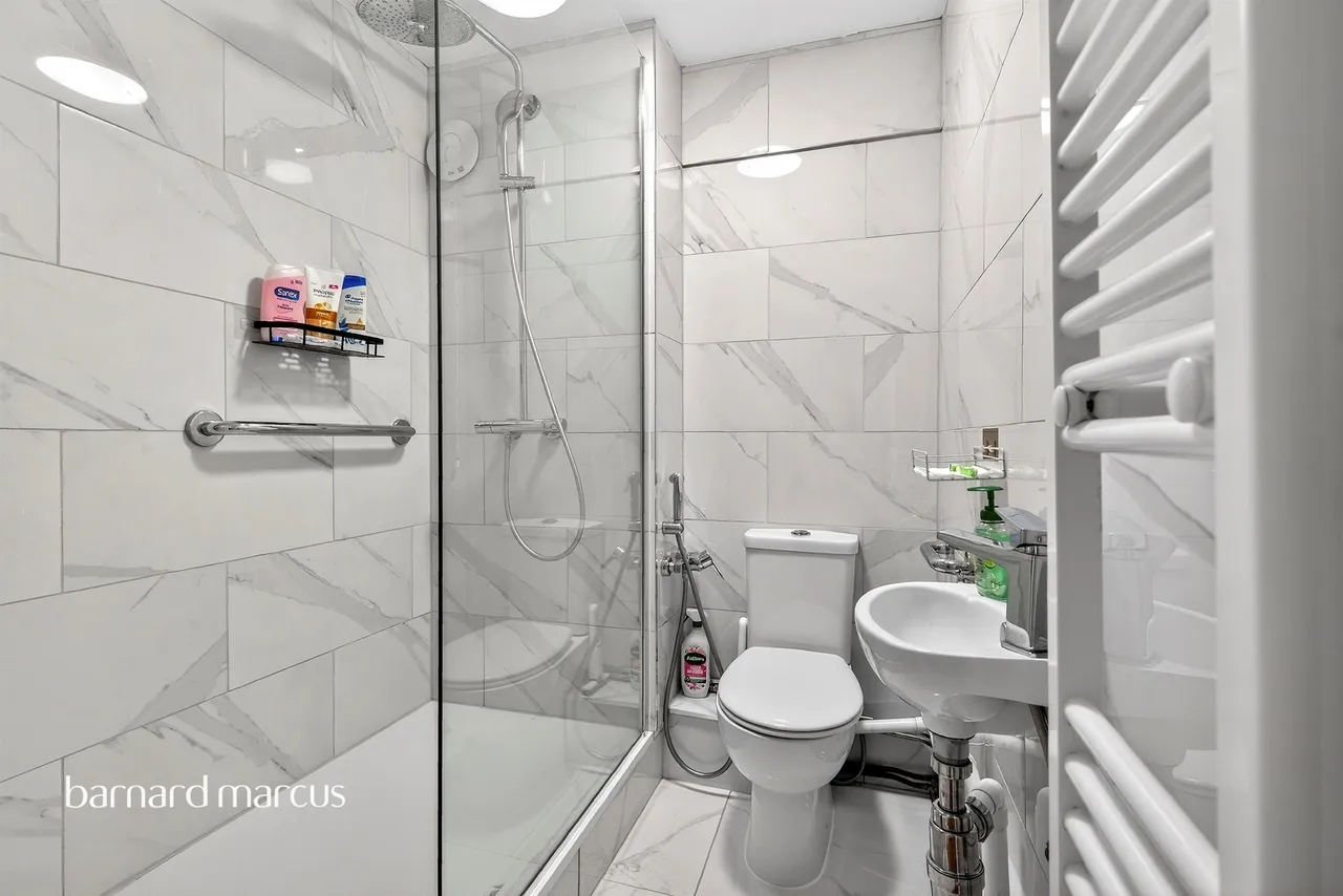 Blackbush Close, Sutton, photo 10