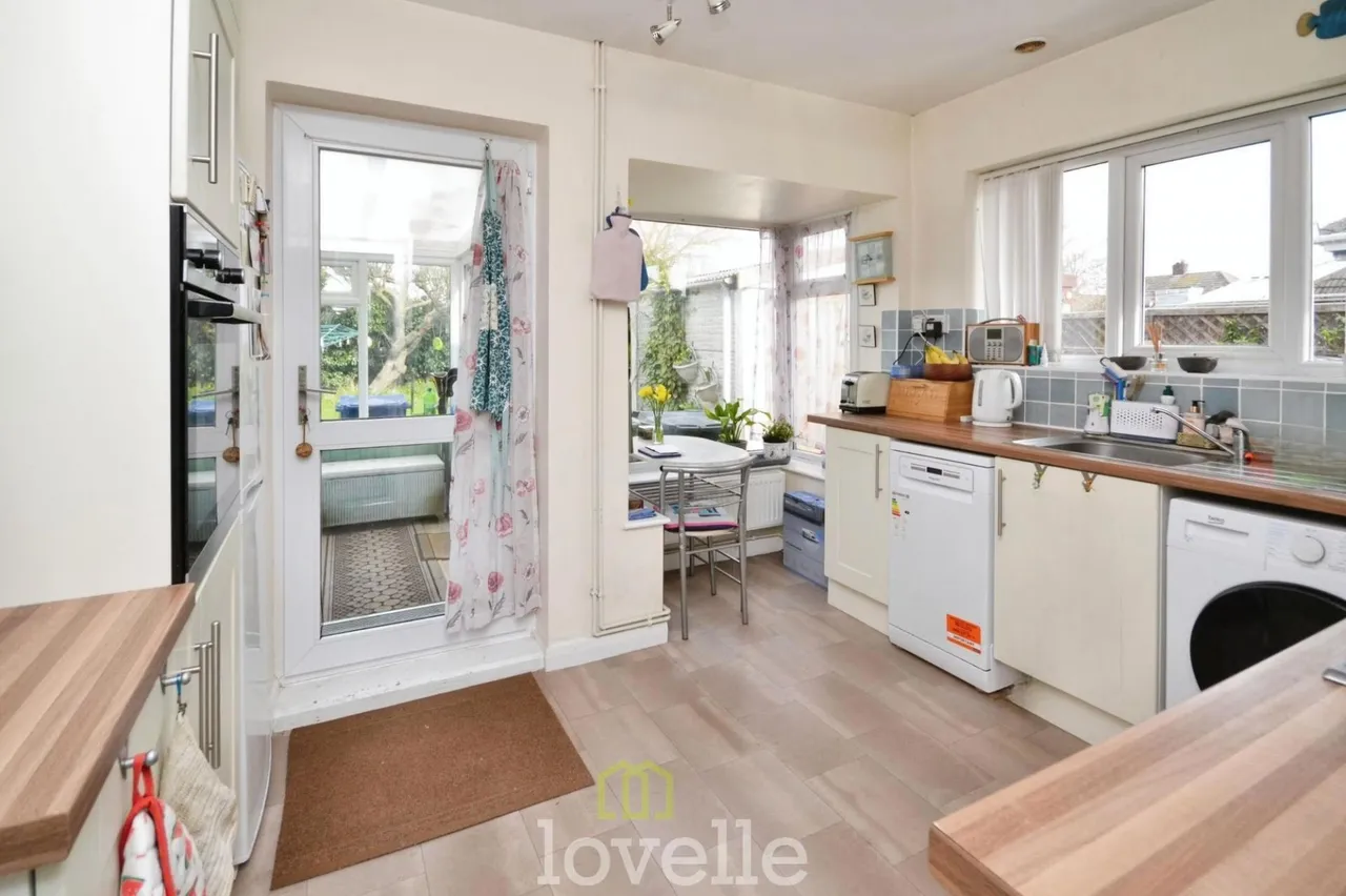 Marquis Avenue, New Waltham, DN36, photo 6