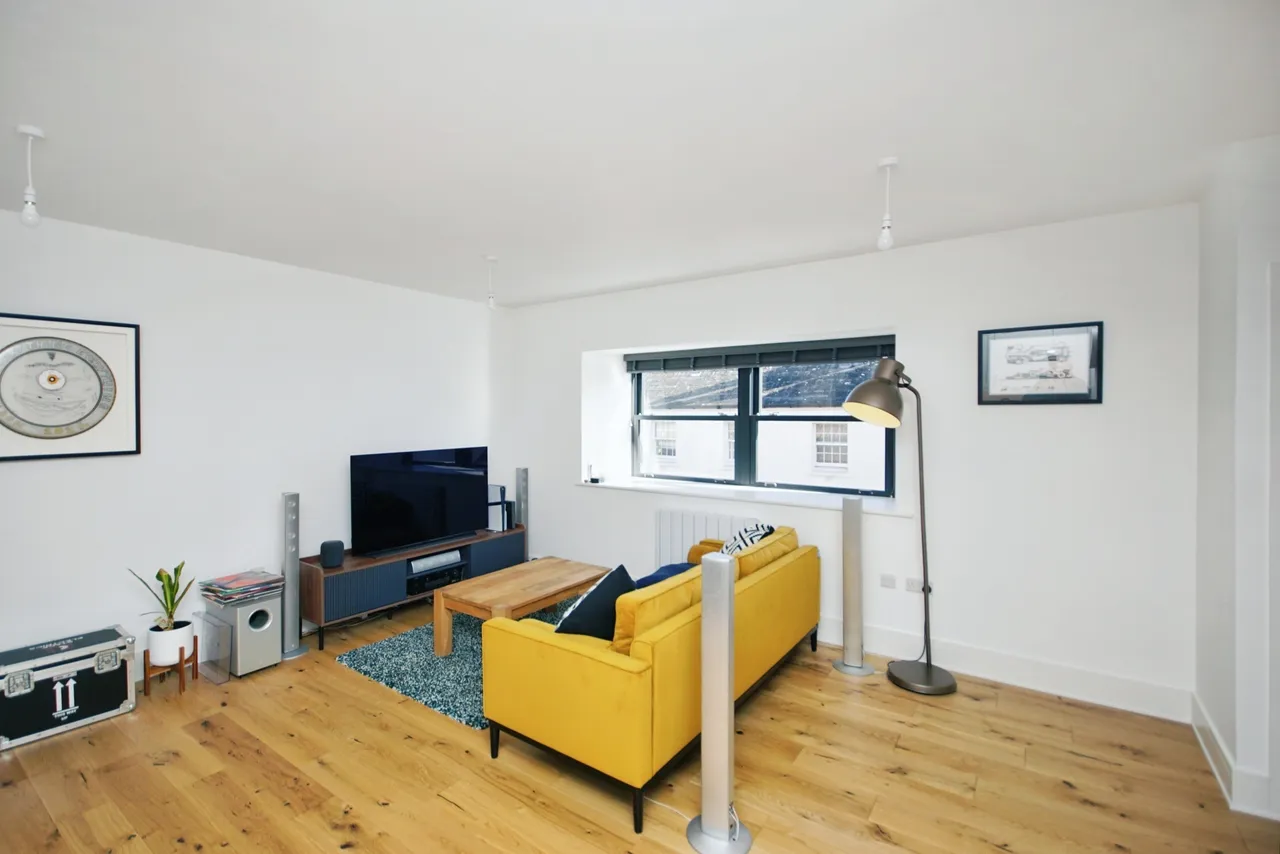 Quaker Lane, BRISTOL, Avon, BS35, photo 11