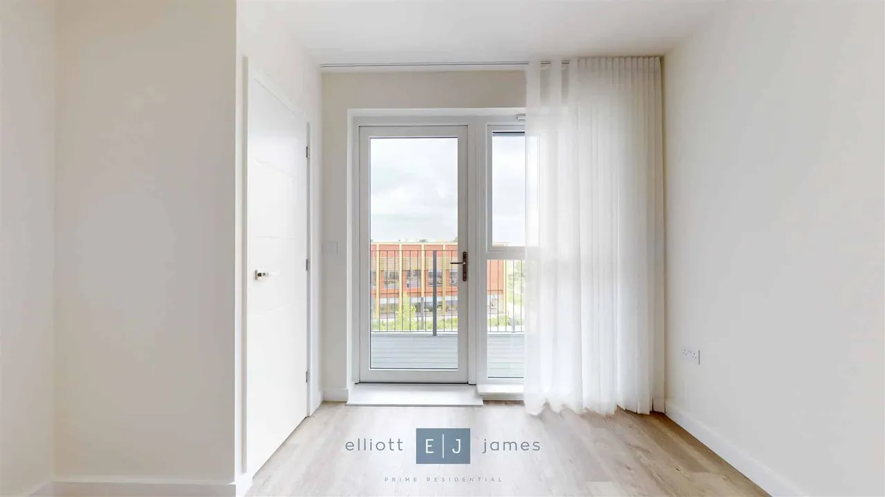 Epping Gate, Loughton, IG10, photo 5
