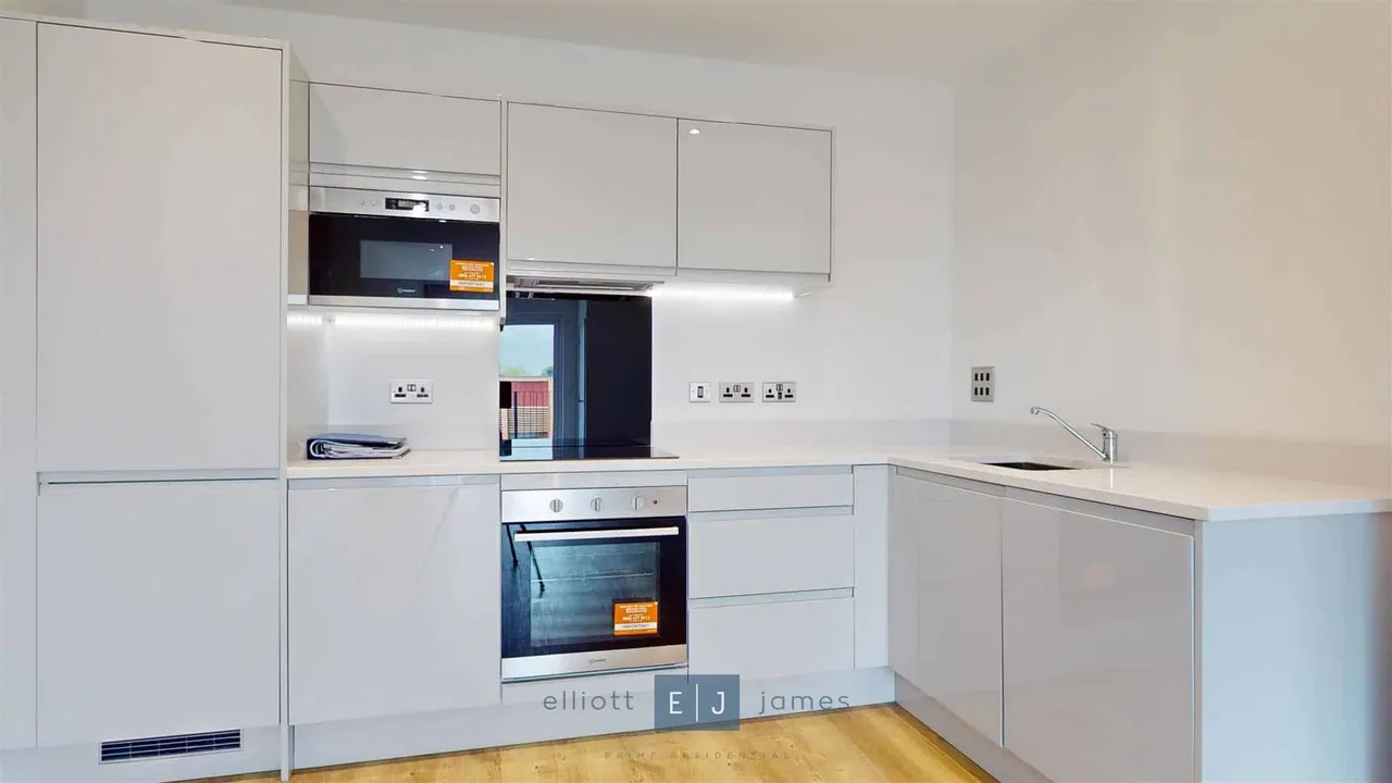 Epping Gate, Loughton, IG10, photo 4