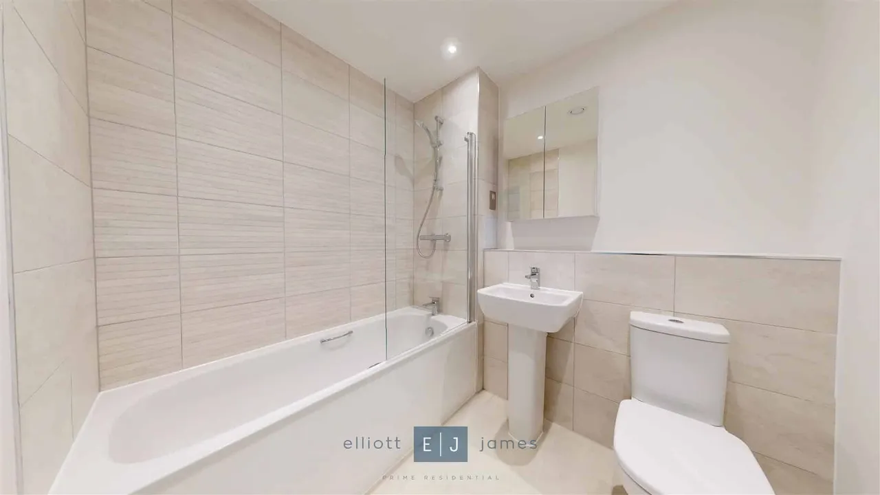 Epping Gate, Loughton, IG10, photo 7