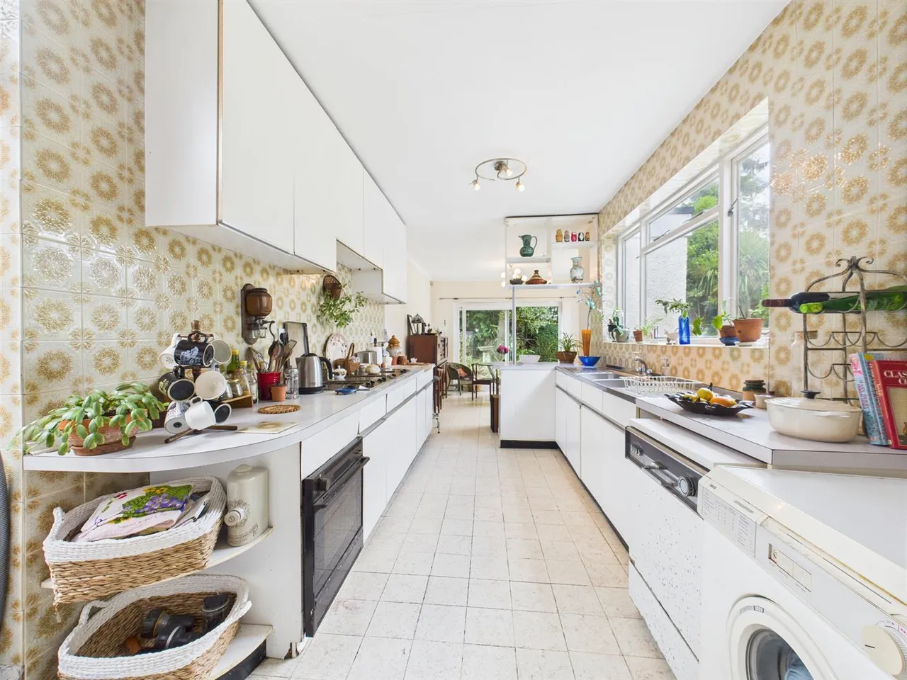 Eversley Crescent, Ruislip, HA4 6DE, photo 9