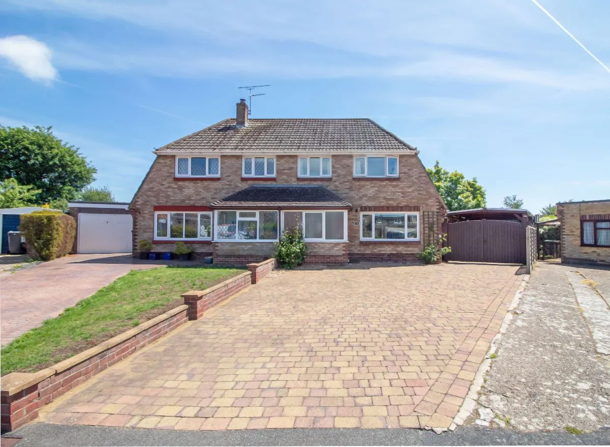 3 bed house for sale — Bernina Close, Waterlooville, PO7 6XH