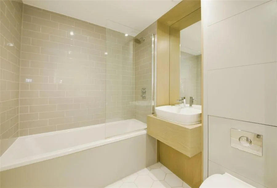 Ruckholt Road, London, E10, photo 5