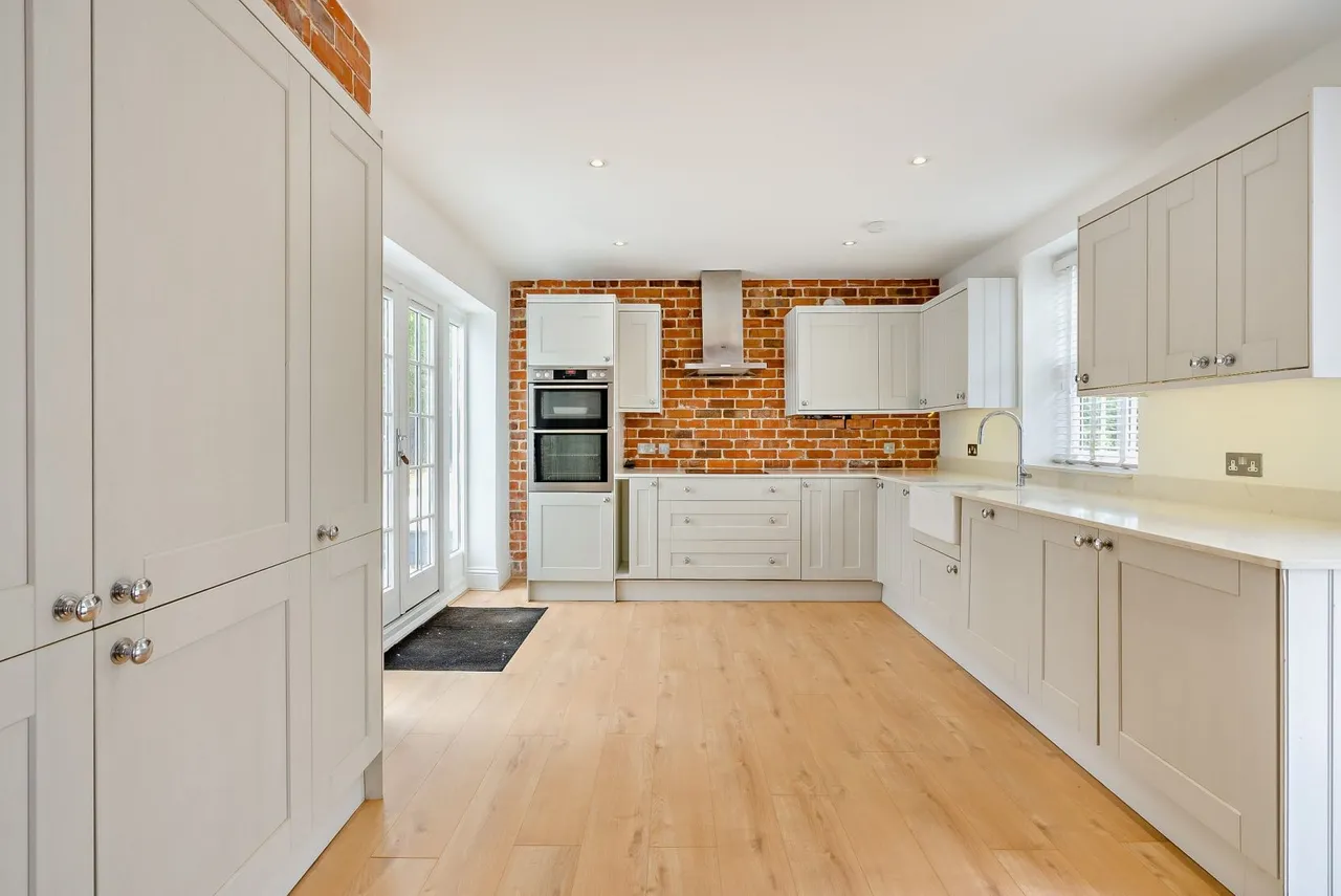 Maidens Green, Winkfield, Windsor, SL4 4SJ, photo 3