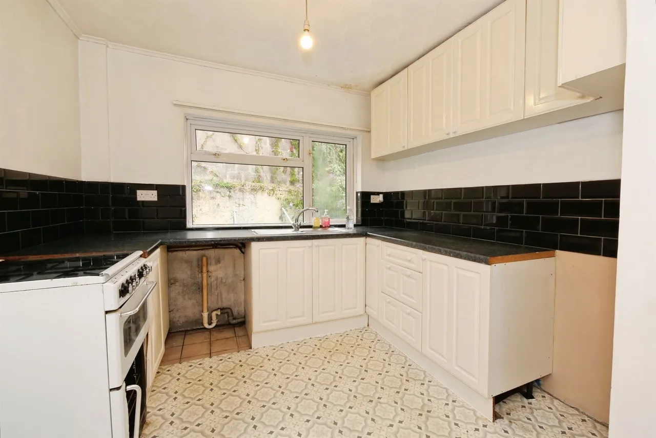 Coychurch Road Gardens, Bridgend, CF31, photo 6