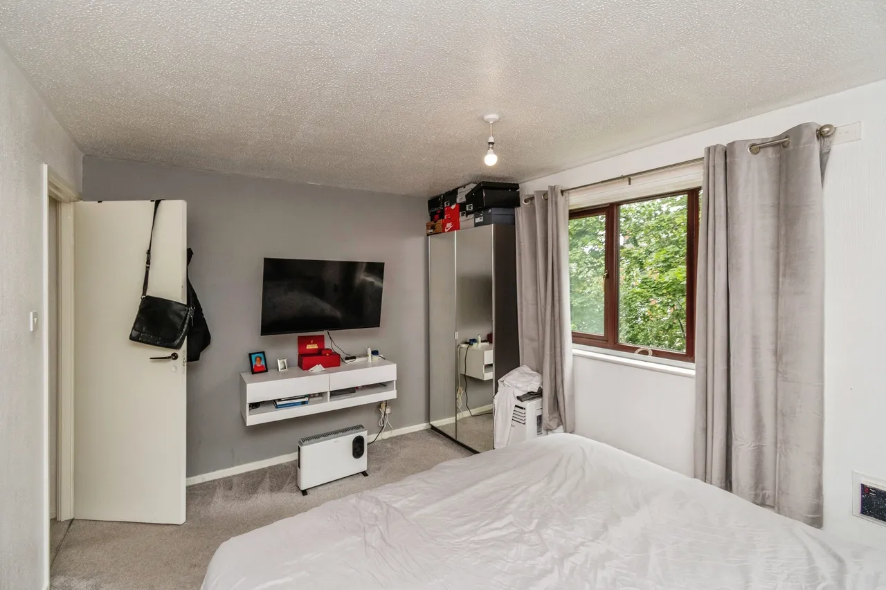 Parkfield Road, Wolverhampton, photo 6
