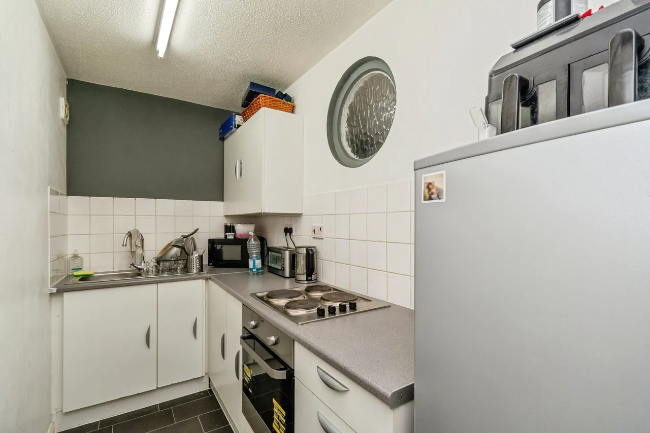 Parkfield Road, Wolverhampton, photo 7