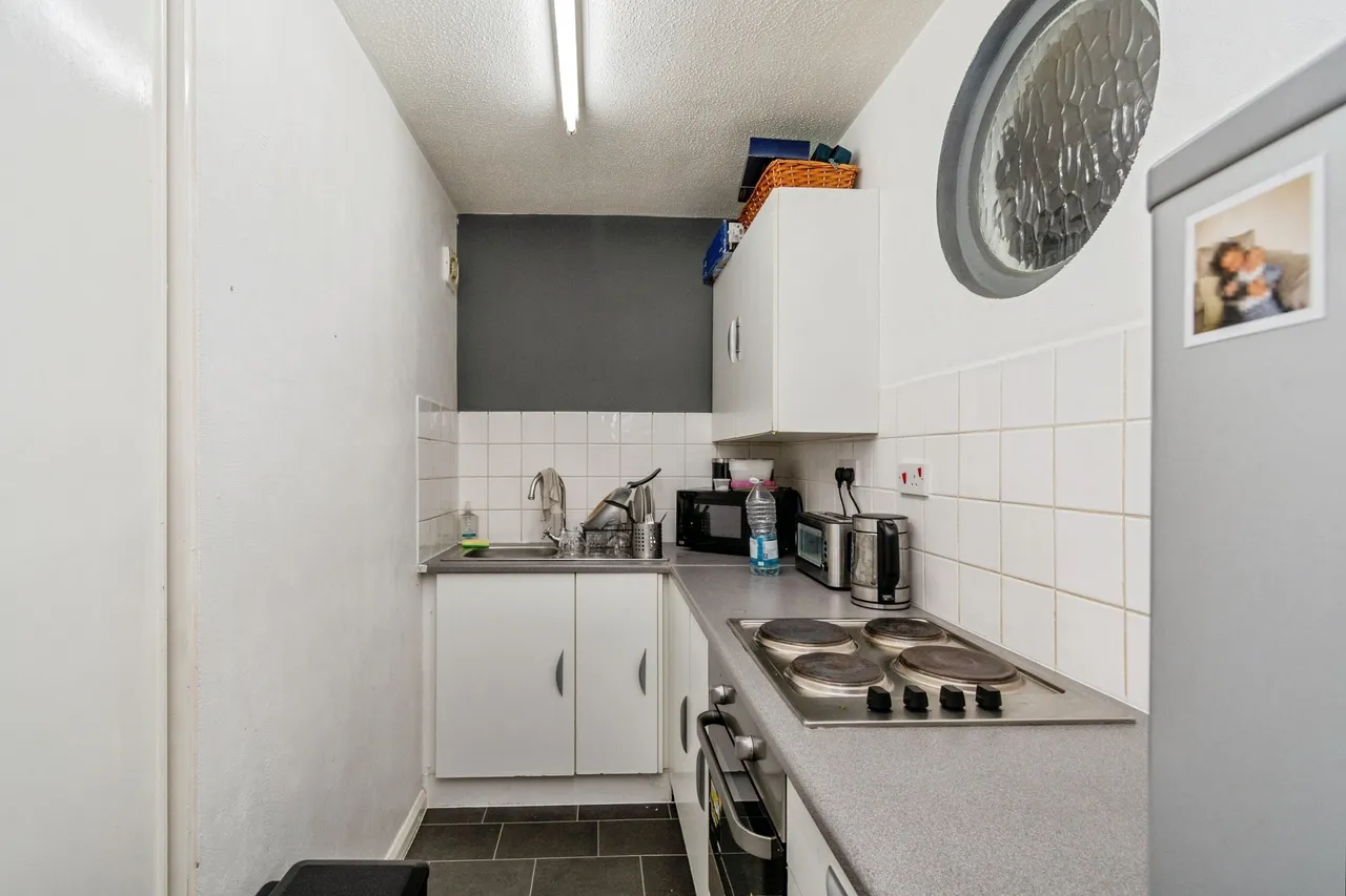 Parkfield Road, Wolverhampton, photo 9