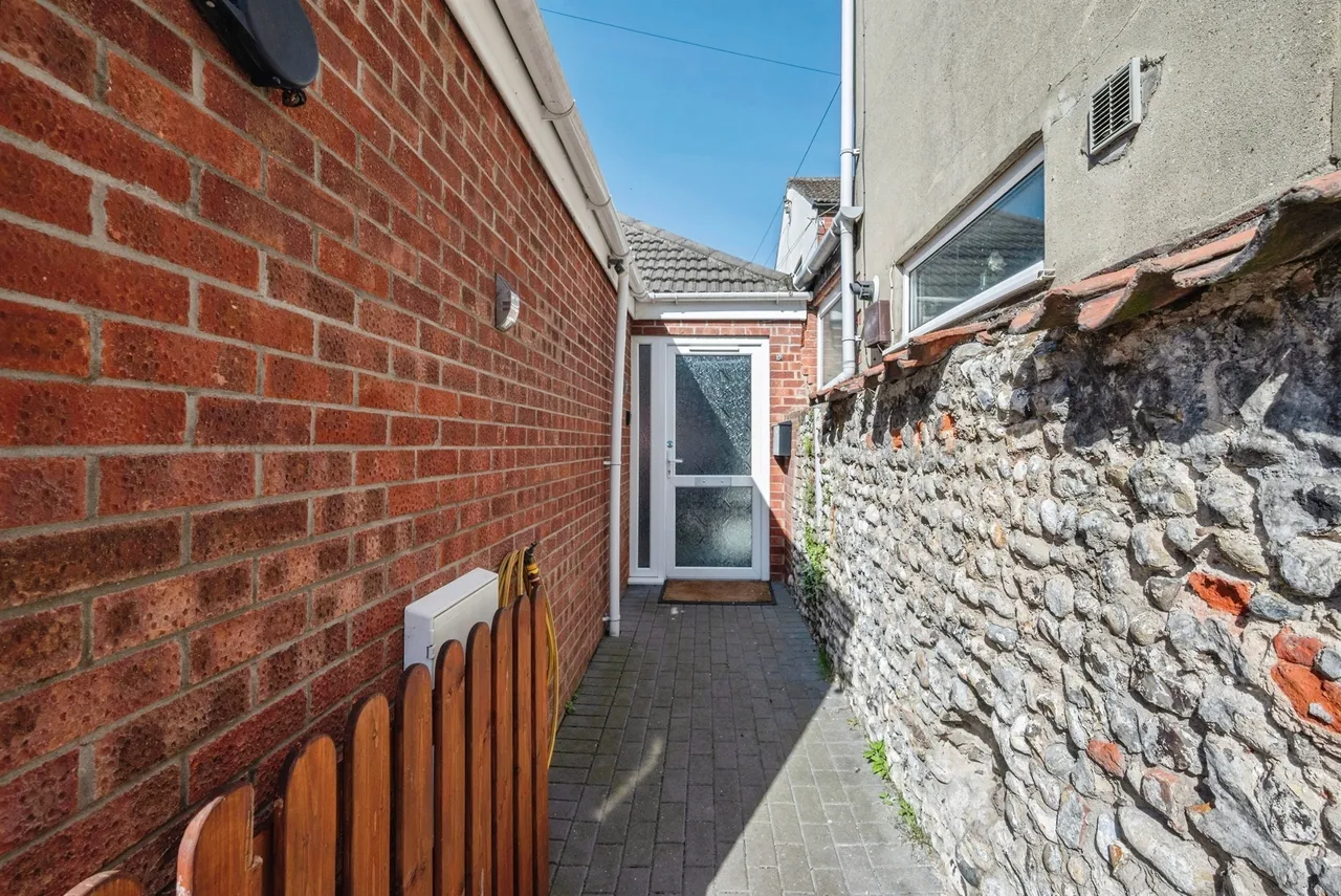 Bermondsey Place East, Great Yarmouth, photo 11