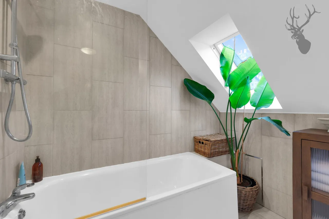 Tredegar Road, London, E3, photo 18