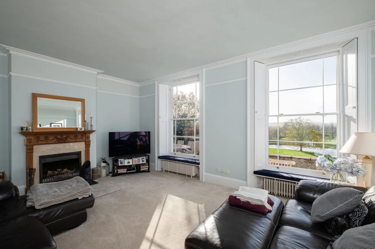 Pitchings, Congresbury, Bristol BS49 5AW - country residence with annexe set in 15 acres with spectacular views, photo 4