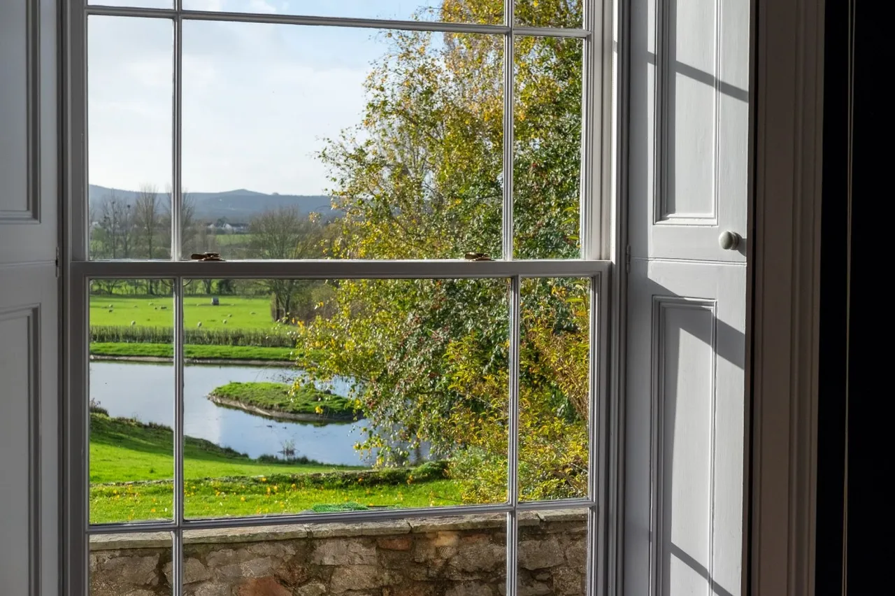Pitchings, Congresbury, Bristol BS49 5AW - country residence with annexe set in 15 acres with spectacular views, photo 15