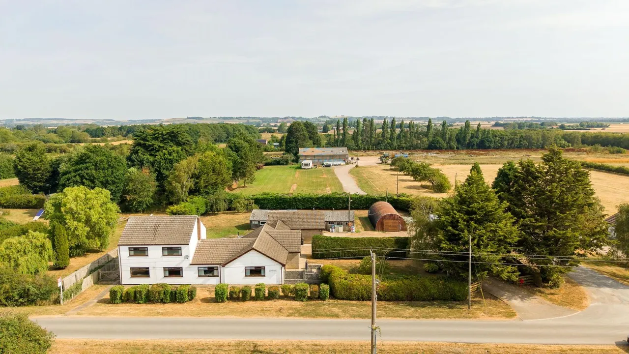 4 bed house for sale, Fen Road, Stickford, PE22