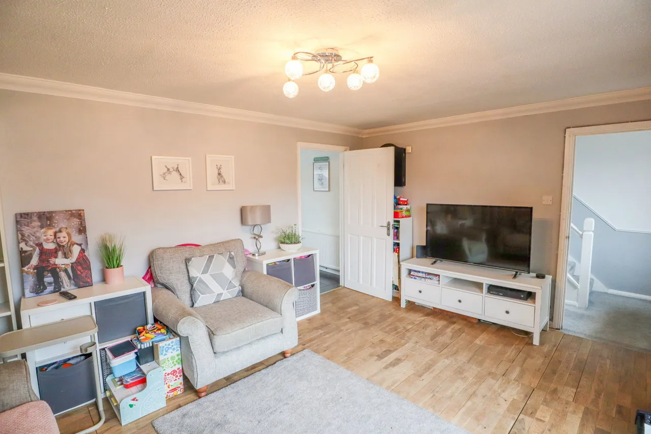 Angel Close, Calne, photo 16