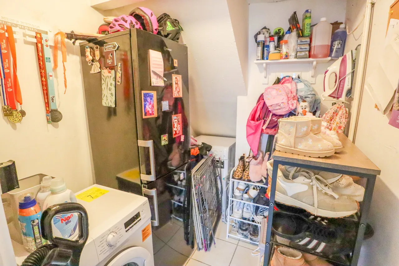 Angel Close, Calne, photo 9