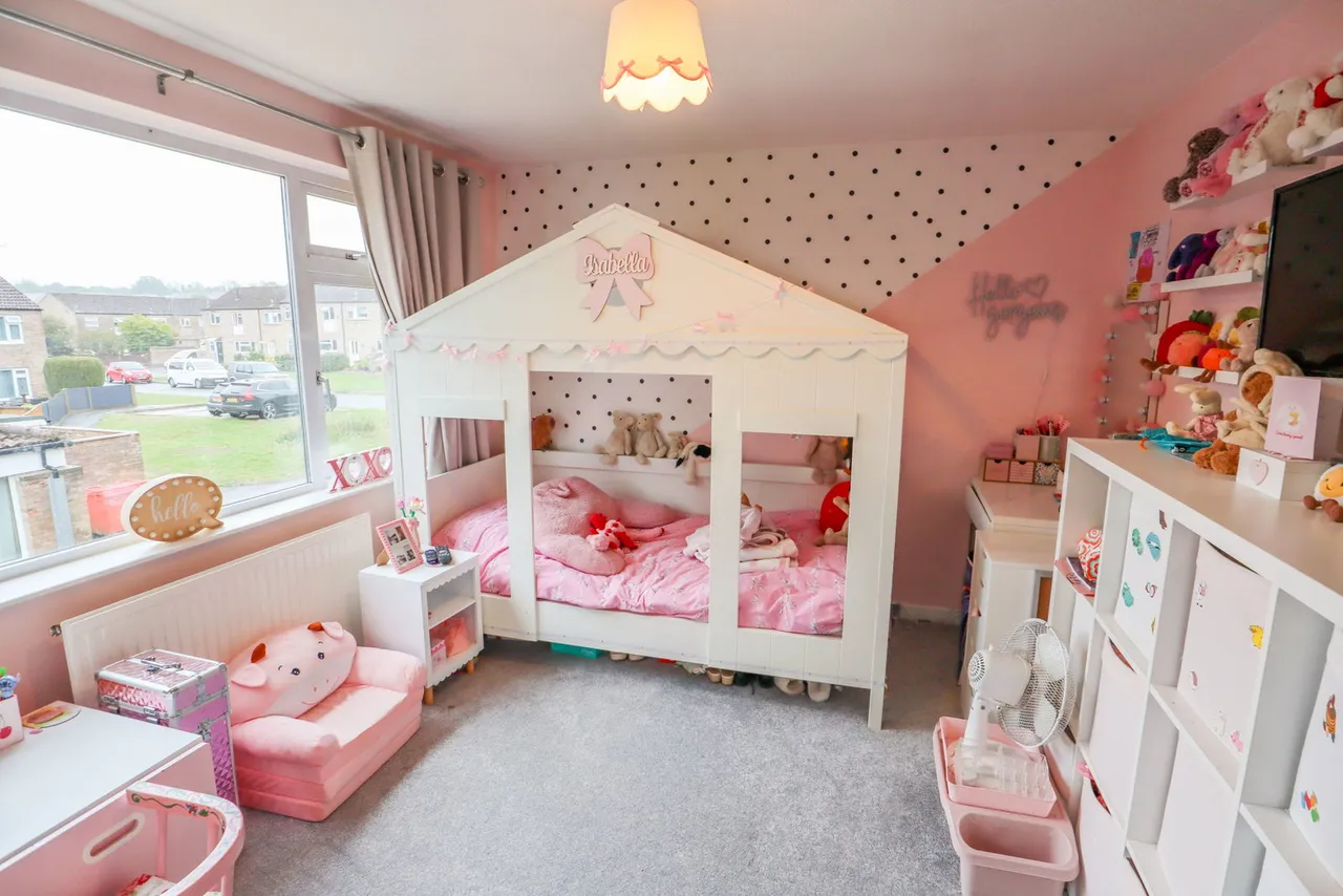 Angel Close, Calne, photo 12