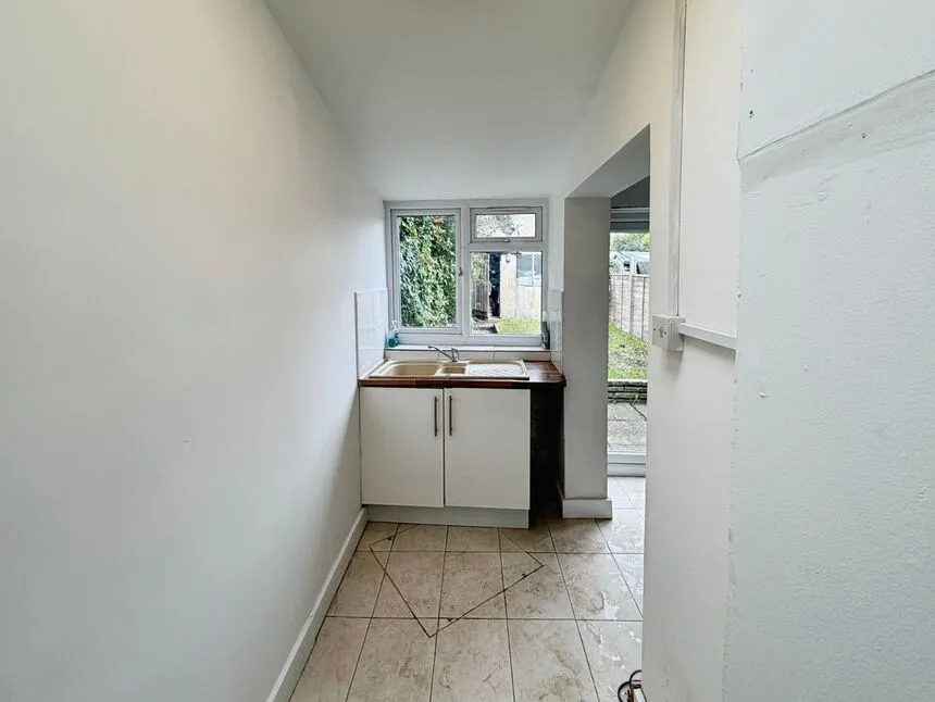Whippendell Road, Watford, Hertfordshire, WD18, photo 6