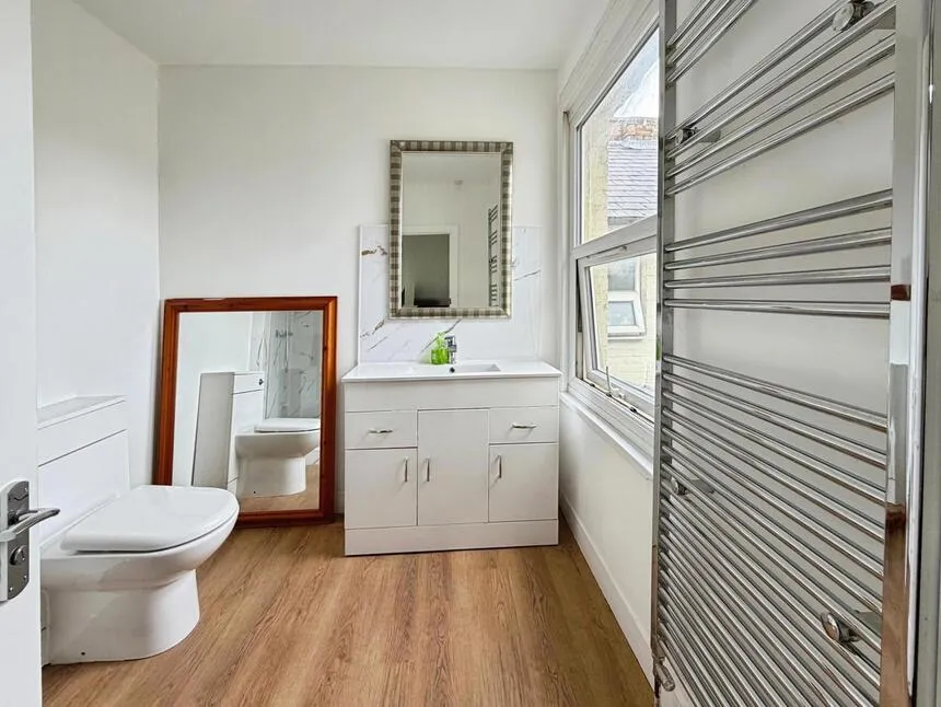 Whippendell Road, Watford, Hertfordshire, WD18, photo 11