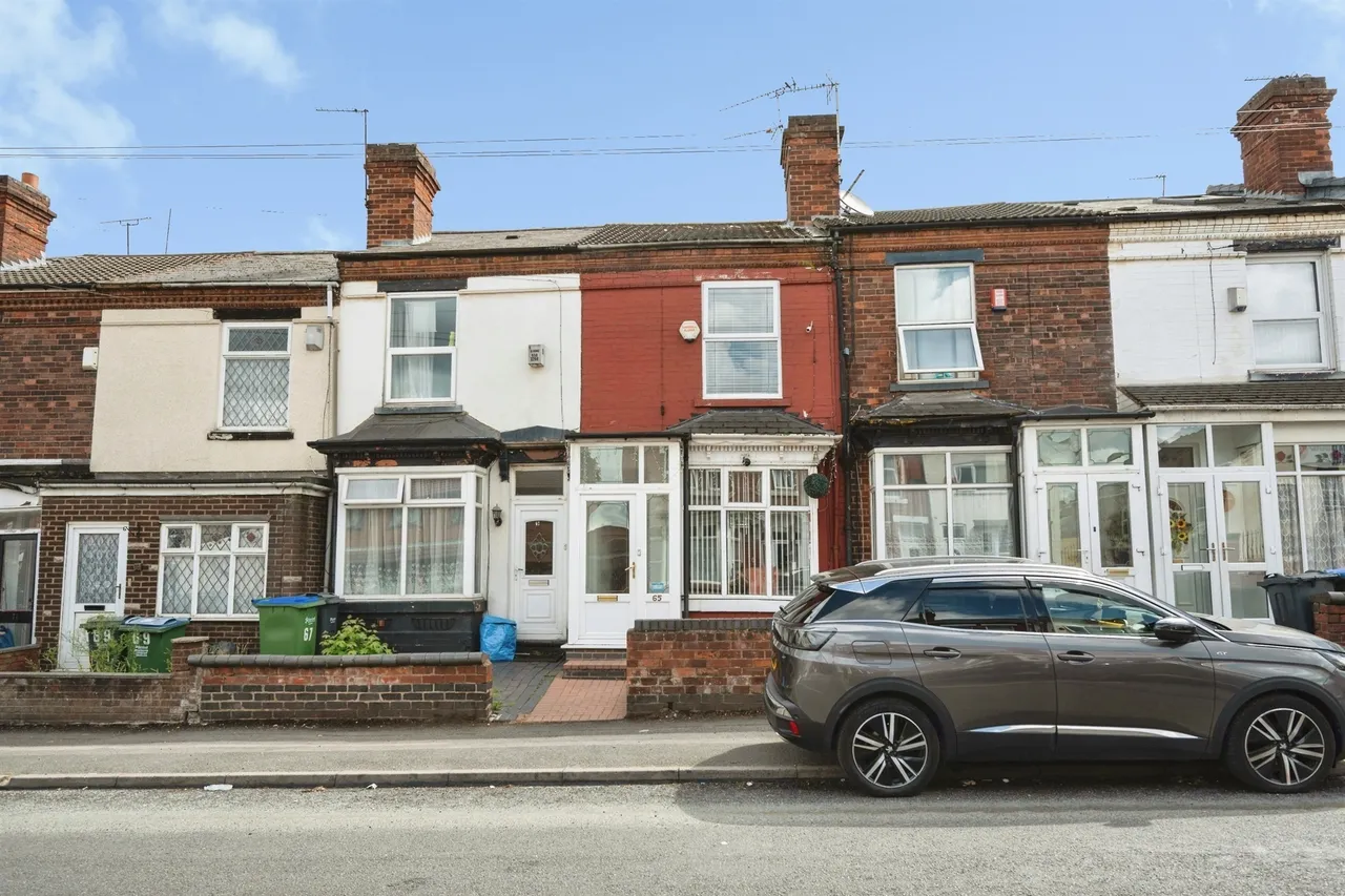 2 bed house for sale — Vicarage Road, West Bromwich