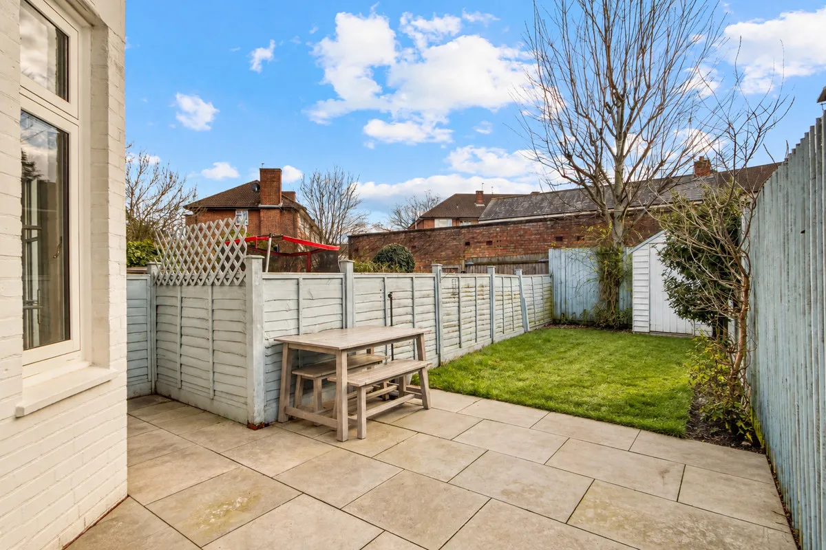 London, N13, photo 16