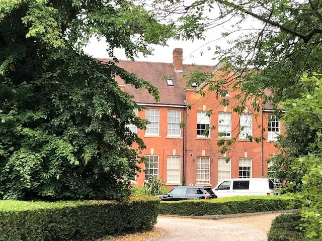 1 bed house to rent — The Oval, Stafford. ST17 4US