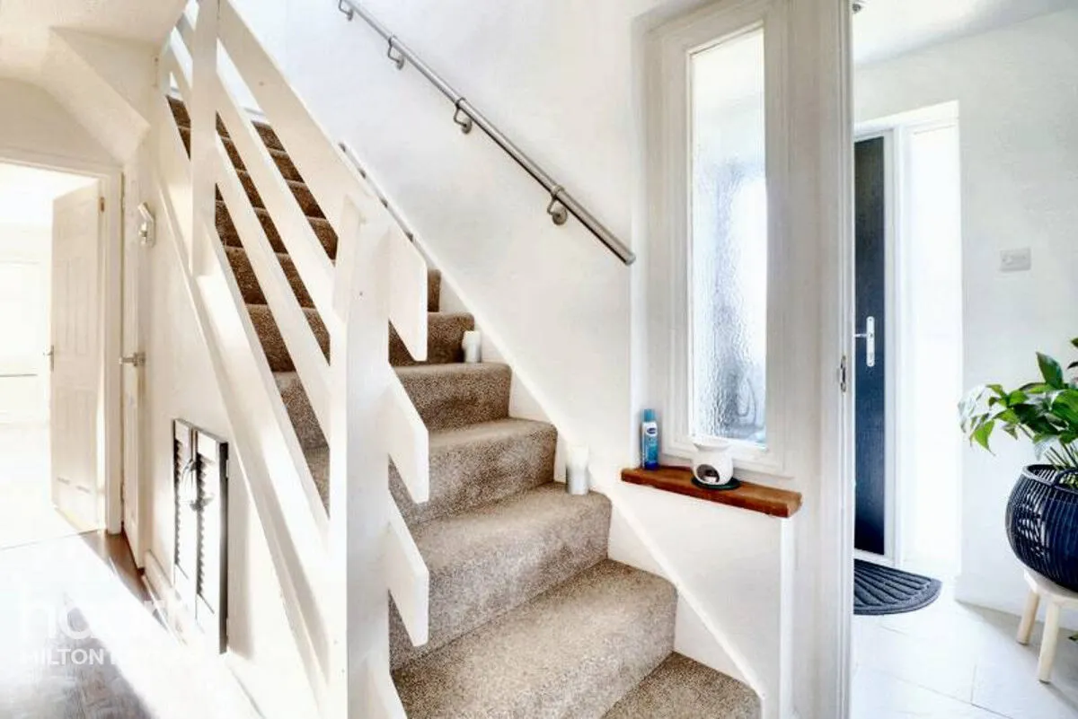 Favell Drive, Furzton, MK4, photo 8