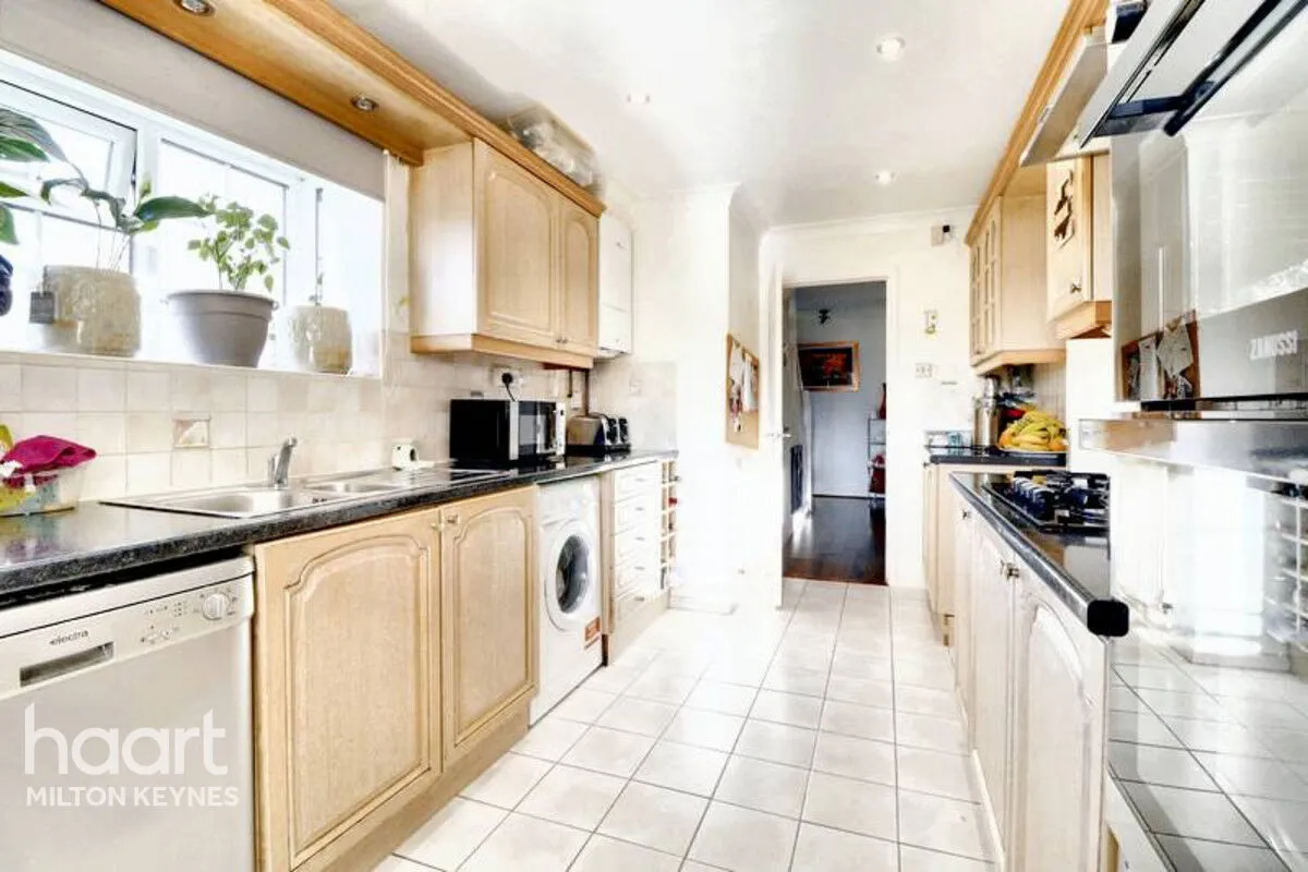 Favell Drive, Furzton, MK4, photo 7