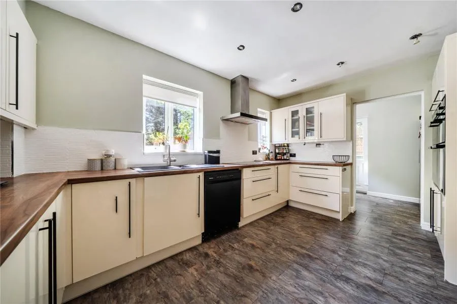 Ruperra Close, Old St. Mellons, CF3, photo 4