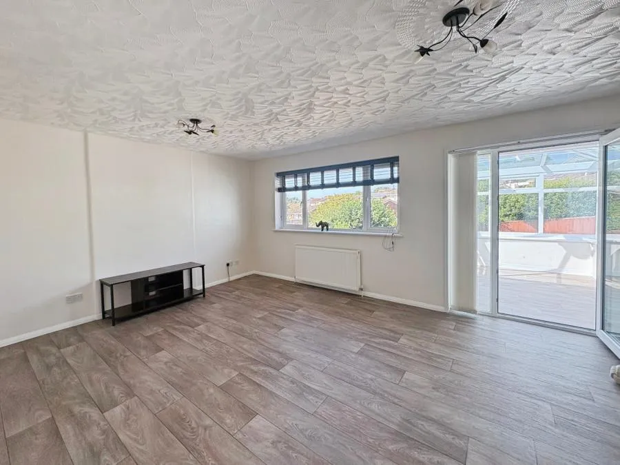 Sylvan Avenue, East Cowes, PO32, photo 2