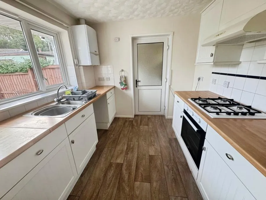 Sylvan Avenue, East Cowes, PO32, photo 4