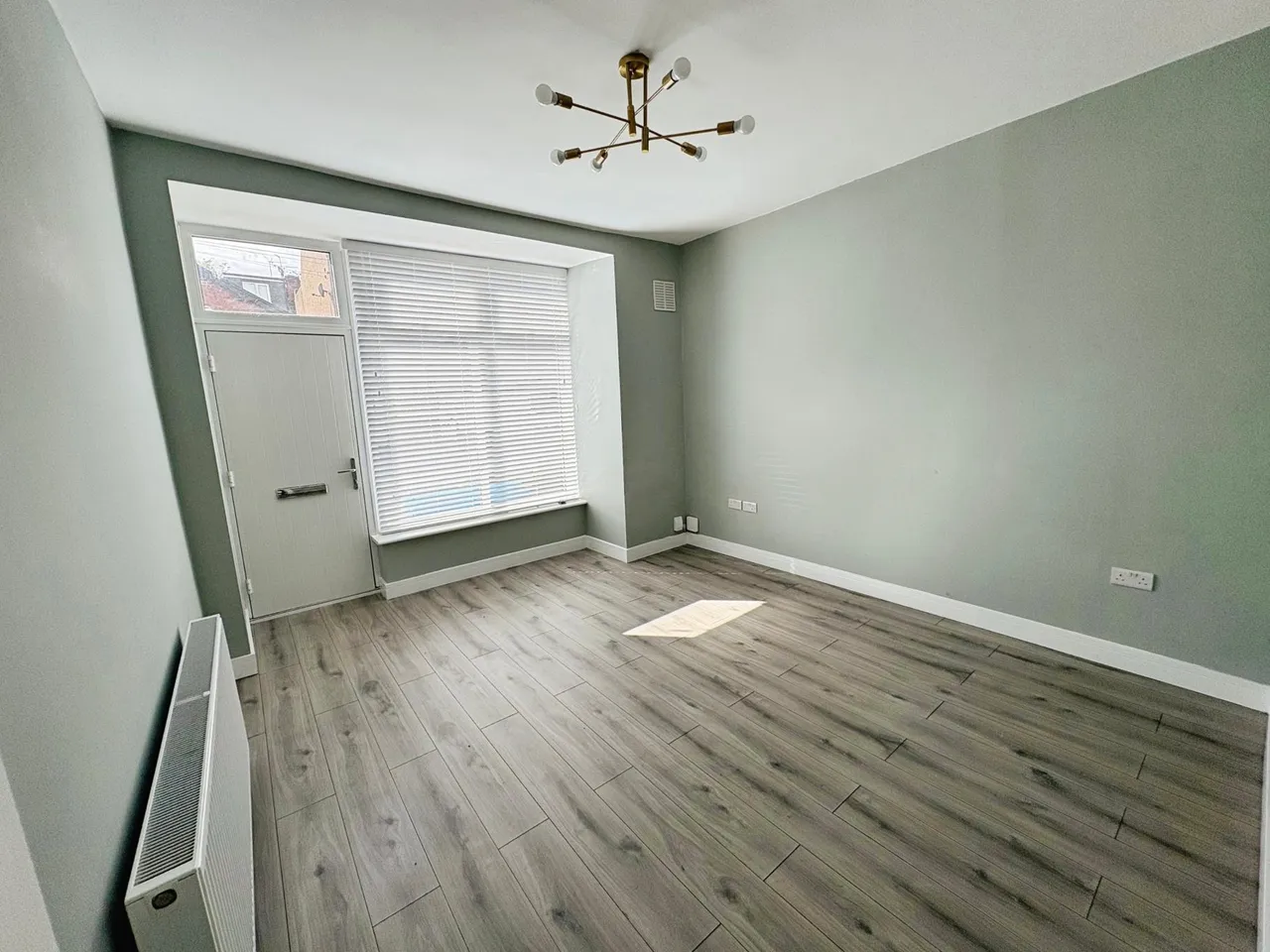 Shiregreen Lane, Sheffield, S5, photo 2