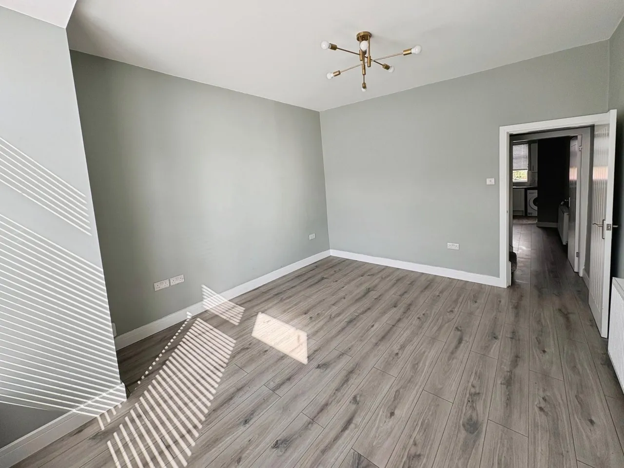 Shiregreen Lane, Sheffield, S5, photo 3
