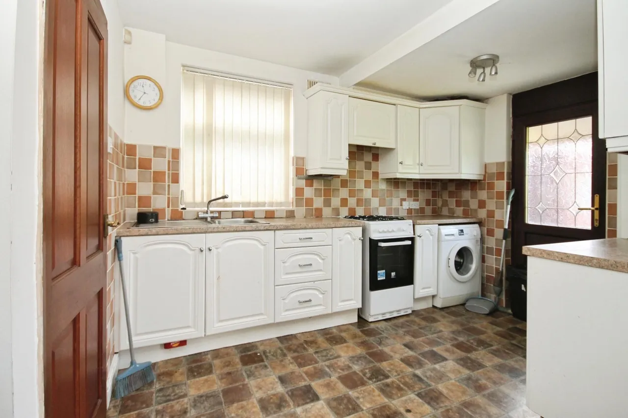 Monteney Road, Sheffield, S5, photo 5