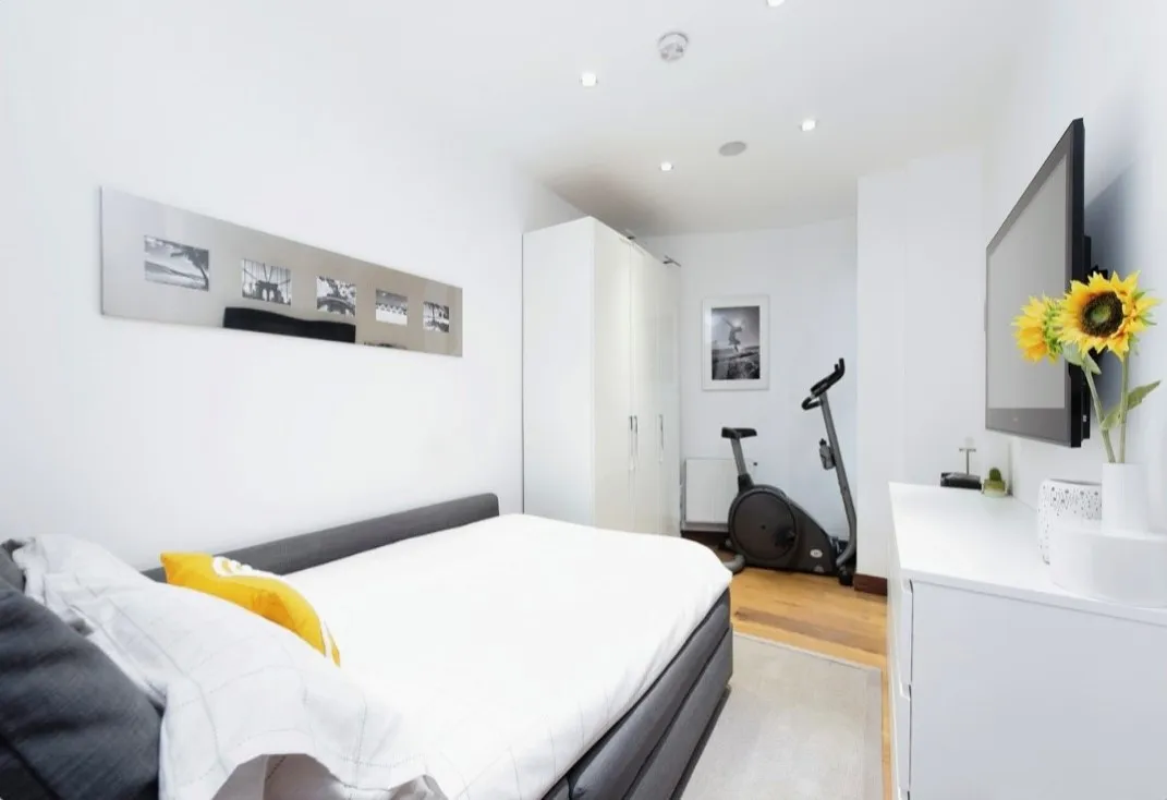 162 Tooting High Street, London, SW17, photo 7