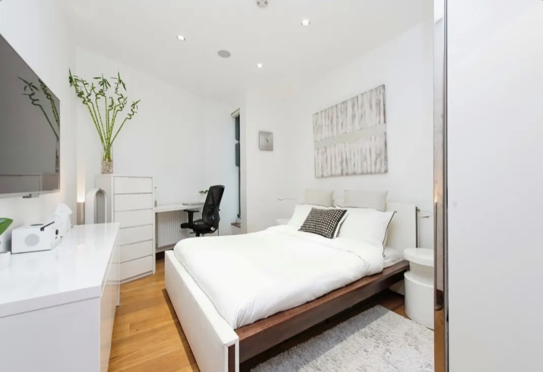 162 Tooting High Street, London, SW17, photo 5