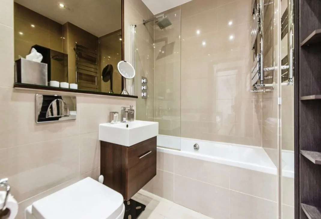 162 Tooting High Street, London, SW17, photo 9