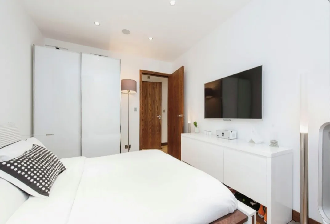 162 Tooting High Street, London, SW17, photo 6