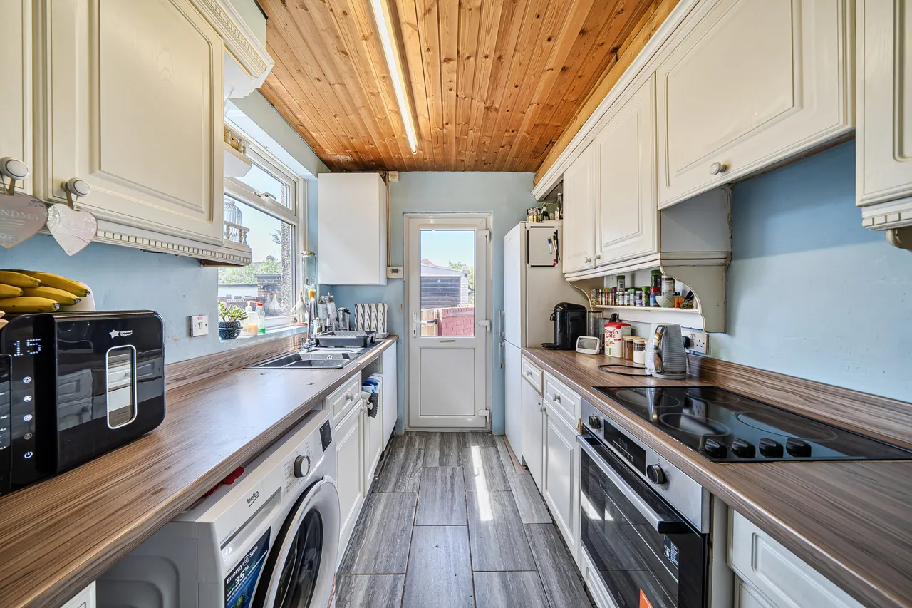 Newnham Avenue, Ruislip, HA4, photo 5
