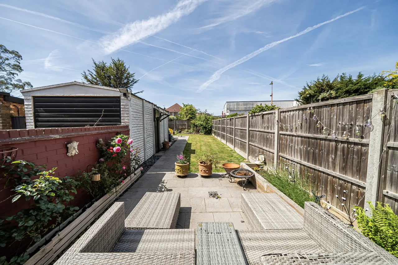Newnham Avenue, Ruislip, HA4, photo 4