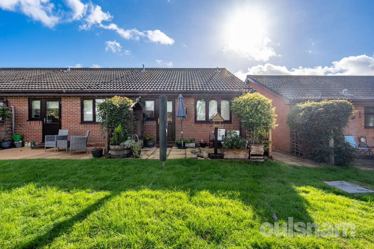 Stonehouse Close, Headless Cross, B97, photo 13