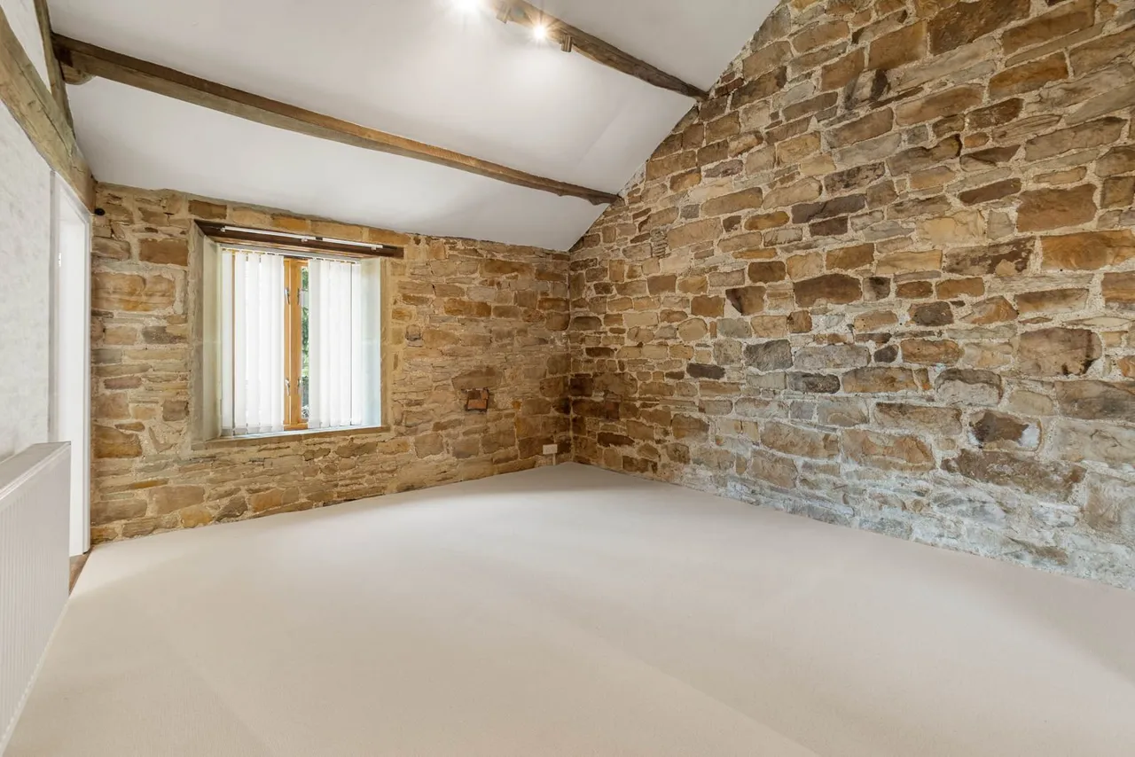 Simon Fold, Wyke, photo 11