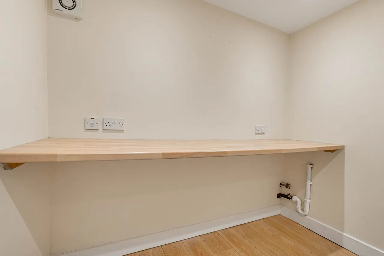 Simon Fold, Wyke, photo 8