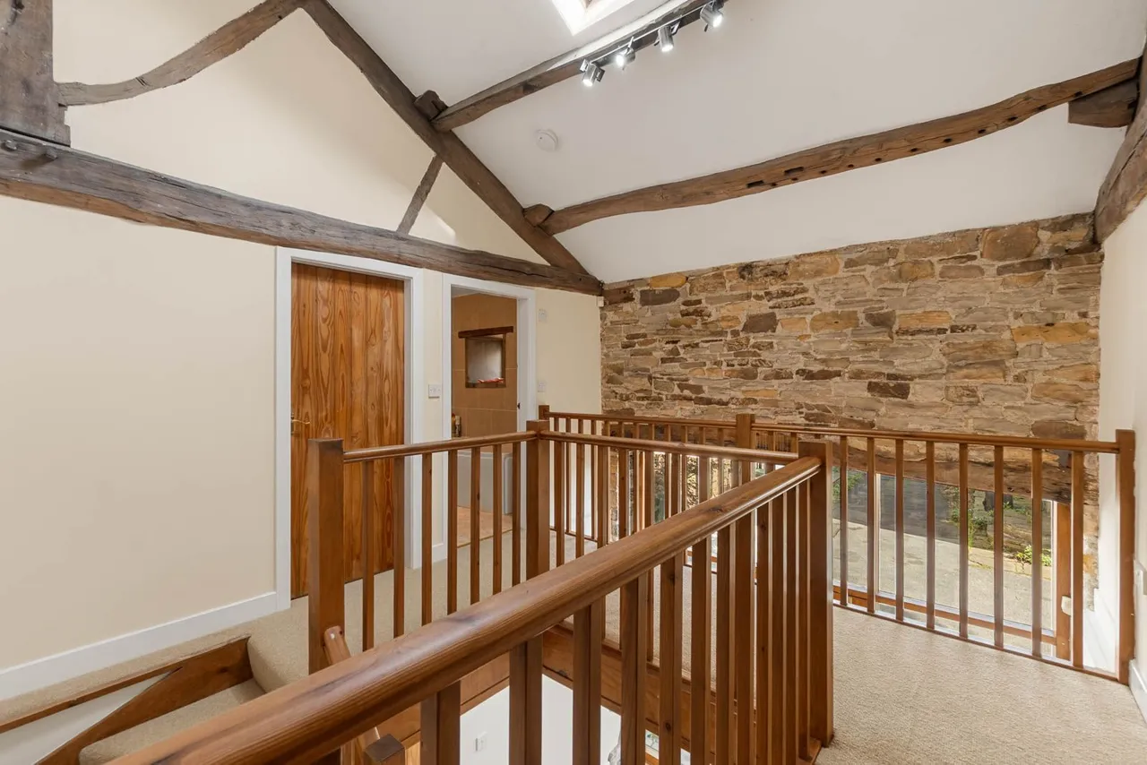 Simon Fold, Wyke, photo 10