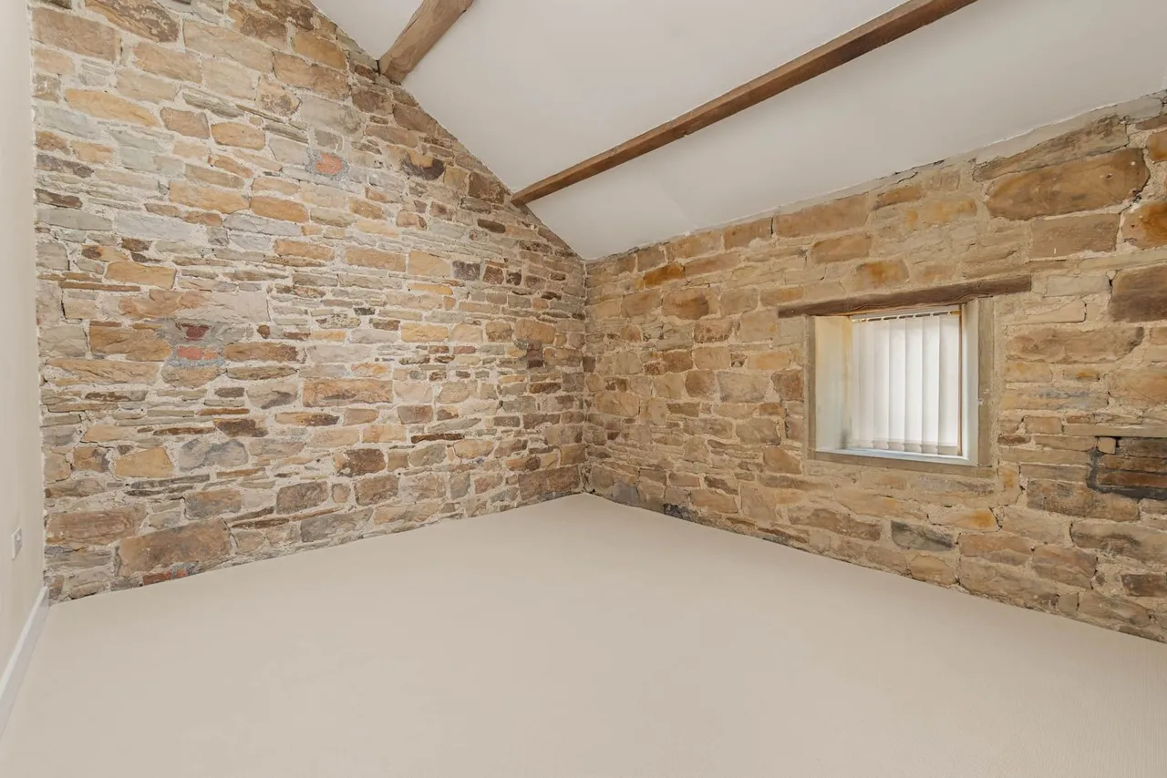 Simon Fold, Wyke, photo 15