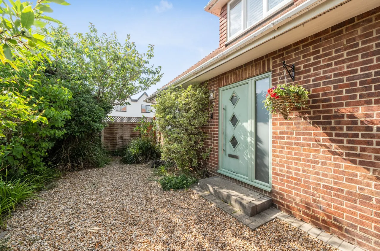 Field Road, East Wittering, PO20, photo 19